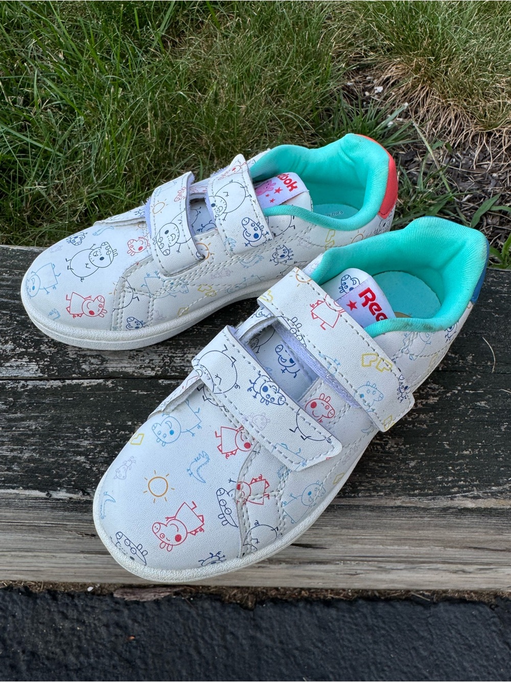 Reebok Kids' Peppa Pig White Multi-Color Cartoon Velcro Sneakers